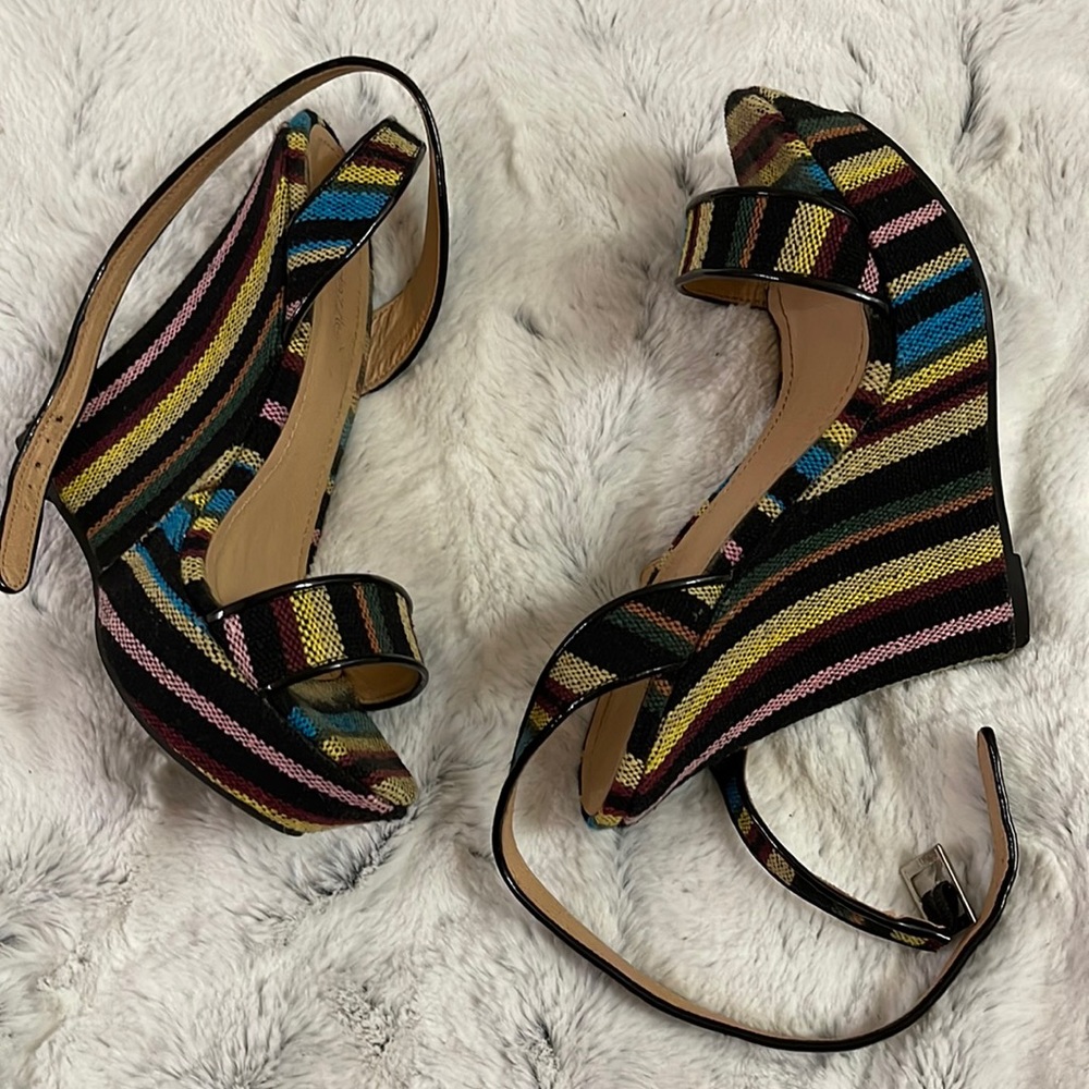Pre owned Shoe dazzle size 7 US